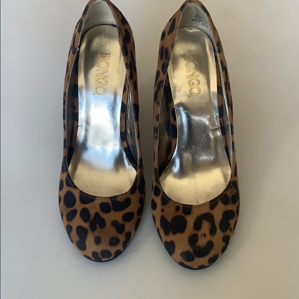 Bongo Leopard print pumps size 6